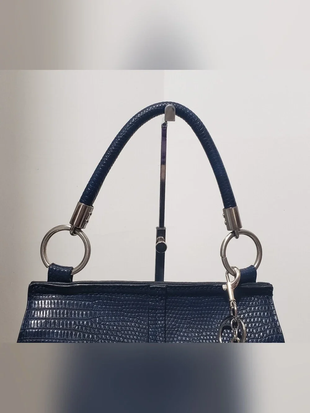 EUC Simply Noelle Navy Textured Snakeskin Crossbody Bag - Picture 5 of 17